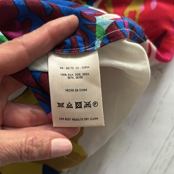 Stunning light top - Picture 4 of 4